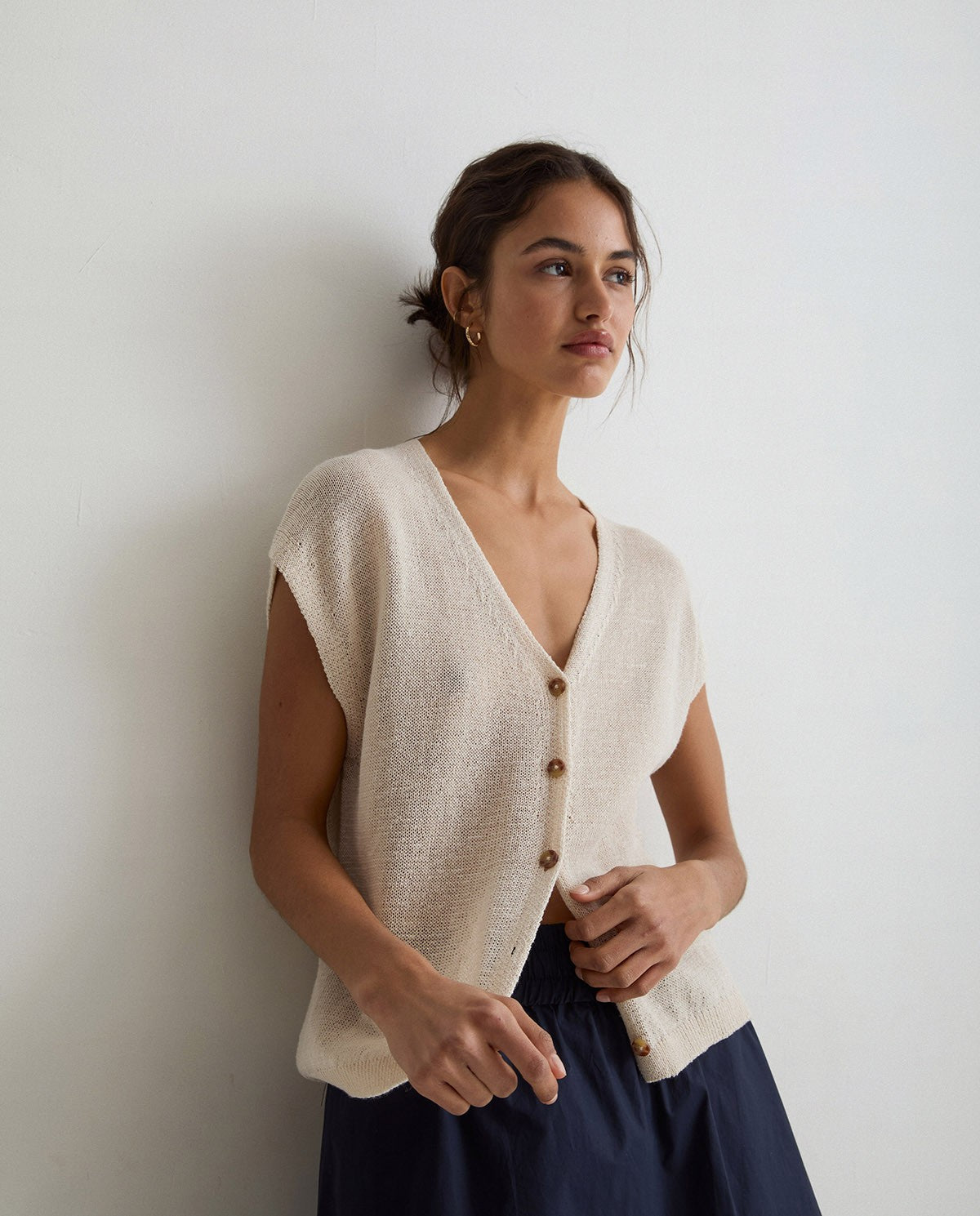 Yerse Peaked Natural Knit Vest