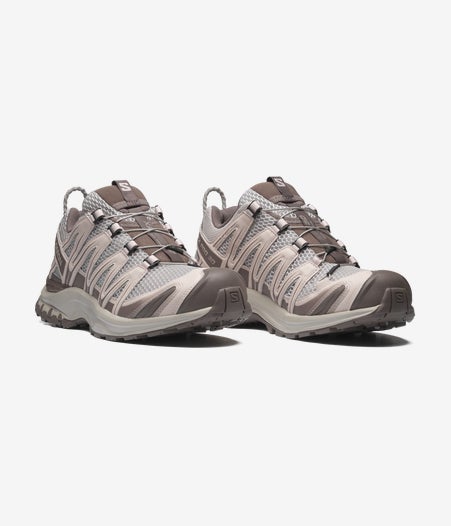 SALOMON Xa Pro 3d Seasonal Sneakers in Silver Cloud / Iron / Hushed Violet 