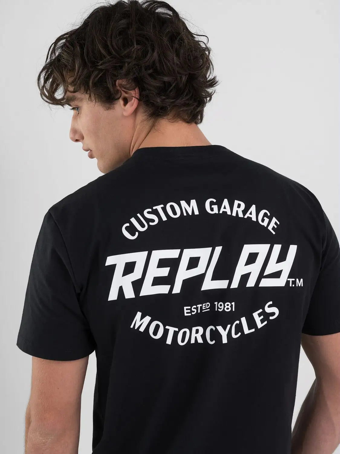 Camiseta REPLAY Estampado Custom Garage Black