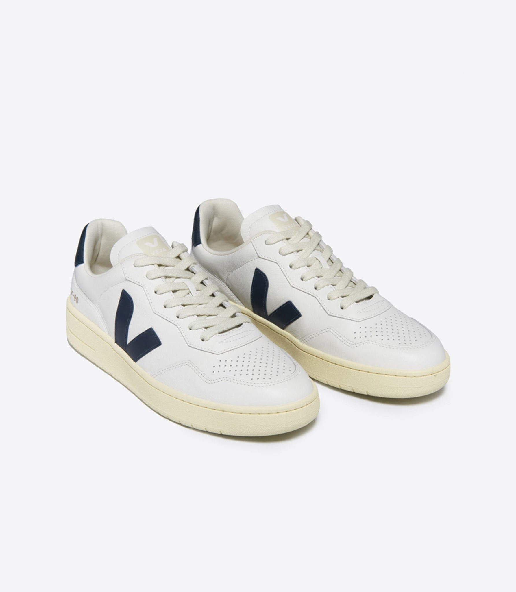 Zapatillas VEJA V-90 Leather White Nautico