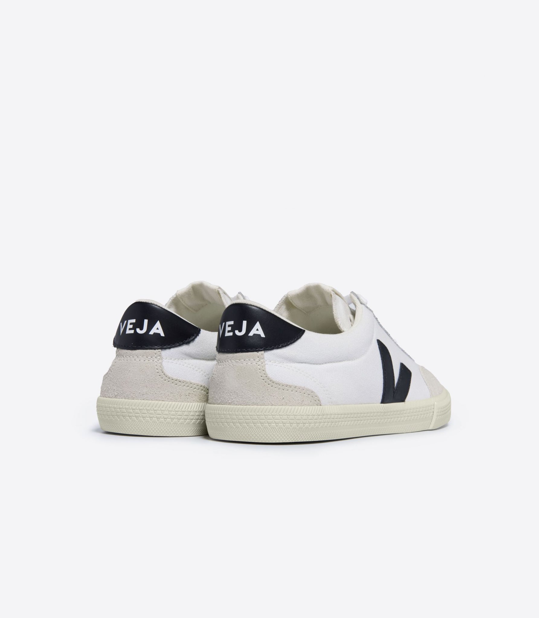 Veja Volley Canvas Weiß Schwarz Sneakers