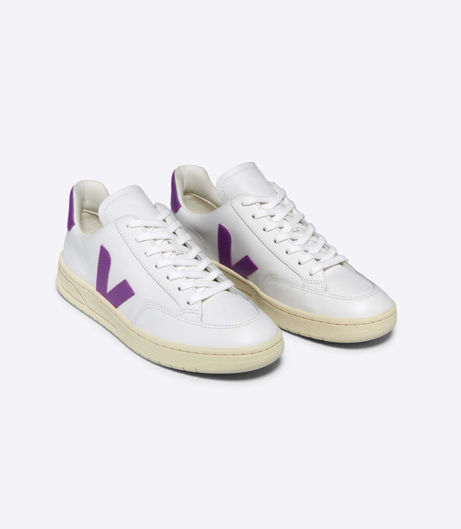 Zapatillas VEJA V-12 Leather White Cosmos