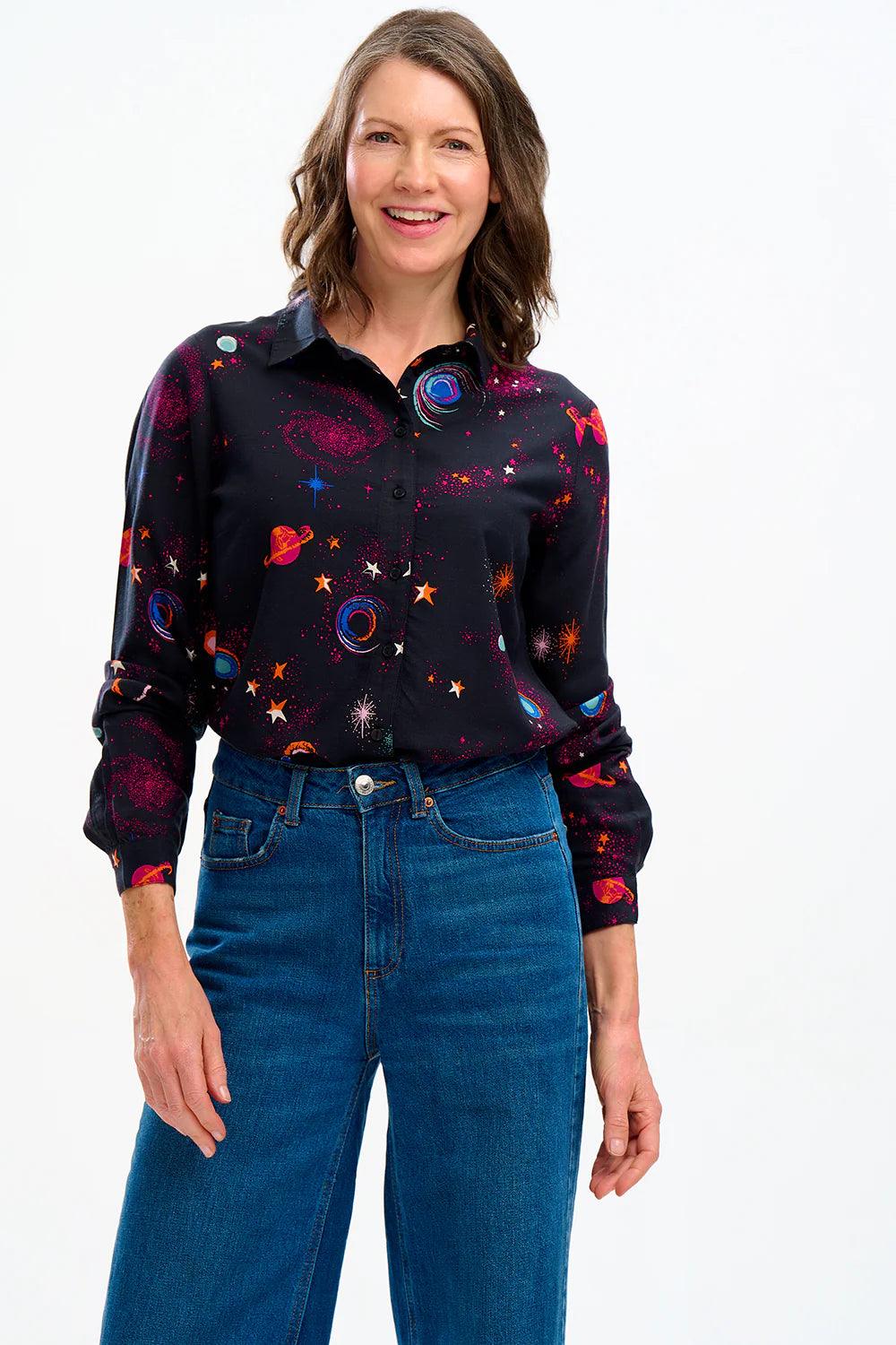 Camisa Sugarhill Catrina Black Colourful Universe - ECRU