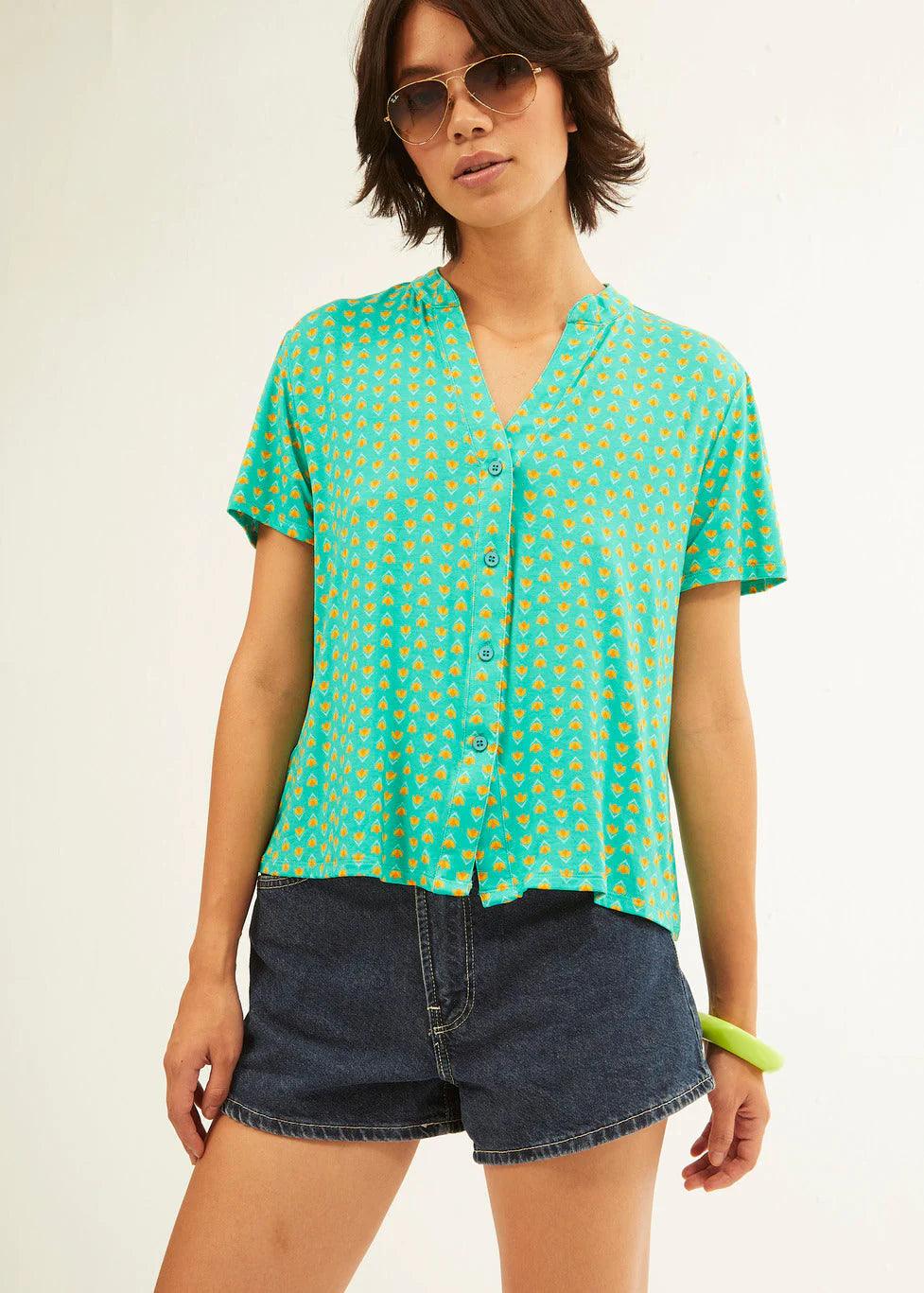 Camisa Xantik Cuello Indy Green Mustard Petals - ECRU