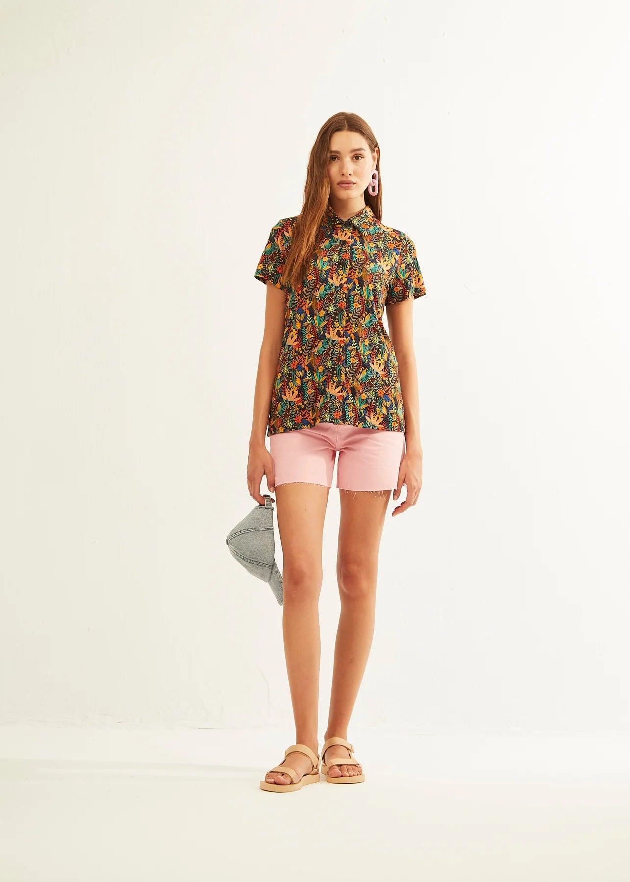 Camisa Xantik M/C Navy Wildflower - ECRU