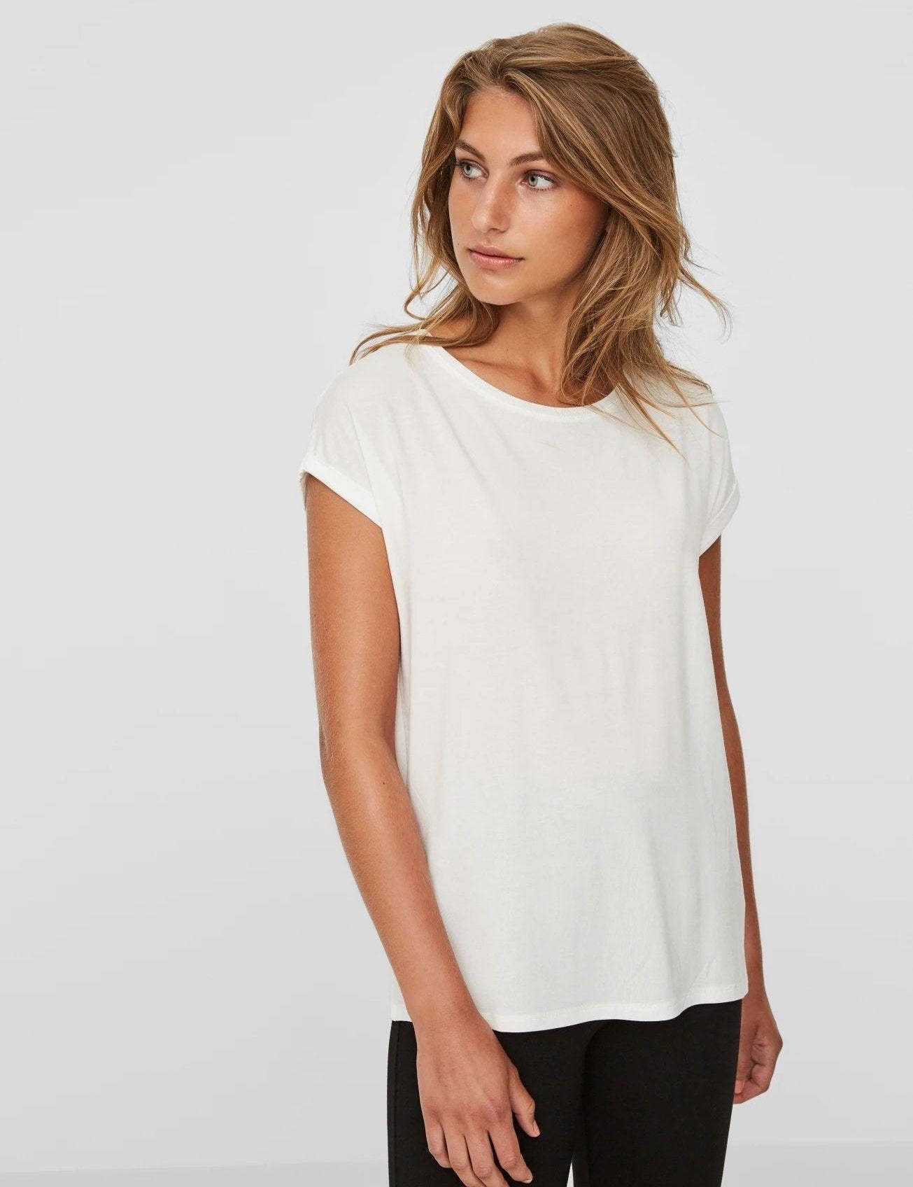 Camiseta Básica de Mujer Vero Moda AWARE Snow White - ECRU