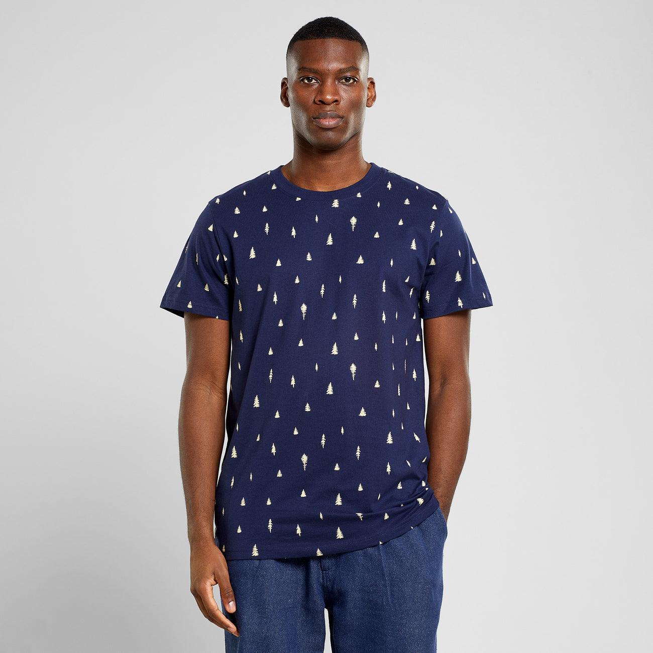 Camiseta Dedicated Stockholm Ditsy Trees AOP Navy - ECRU