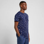 Camiseta Dedicated Stockholm Ditsy Trees AOP Navy - ECRU