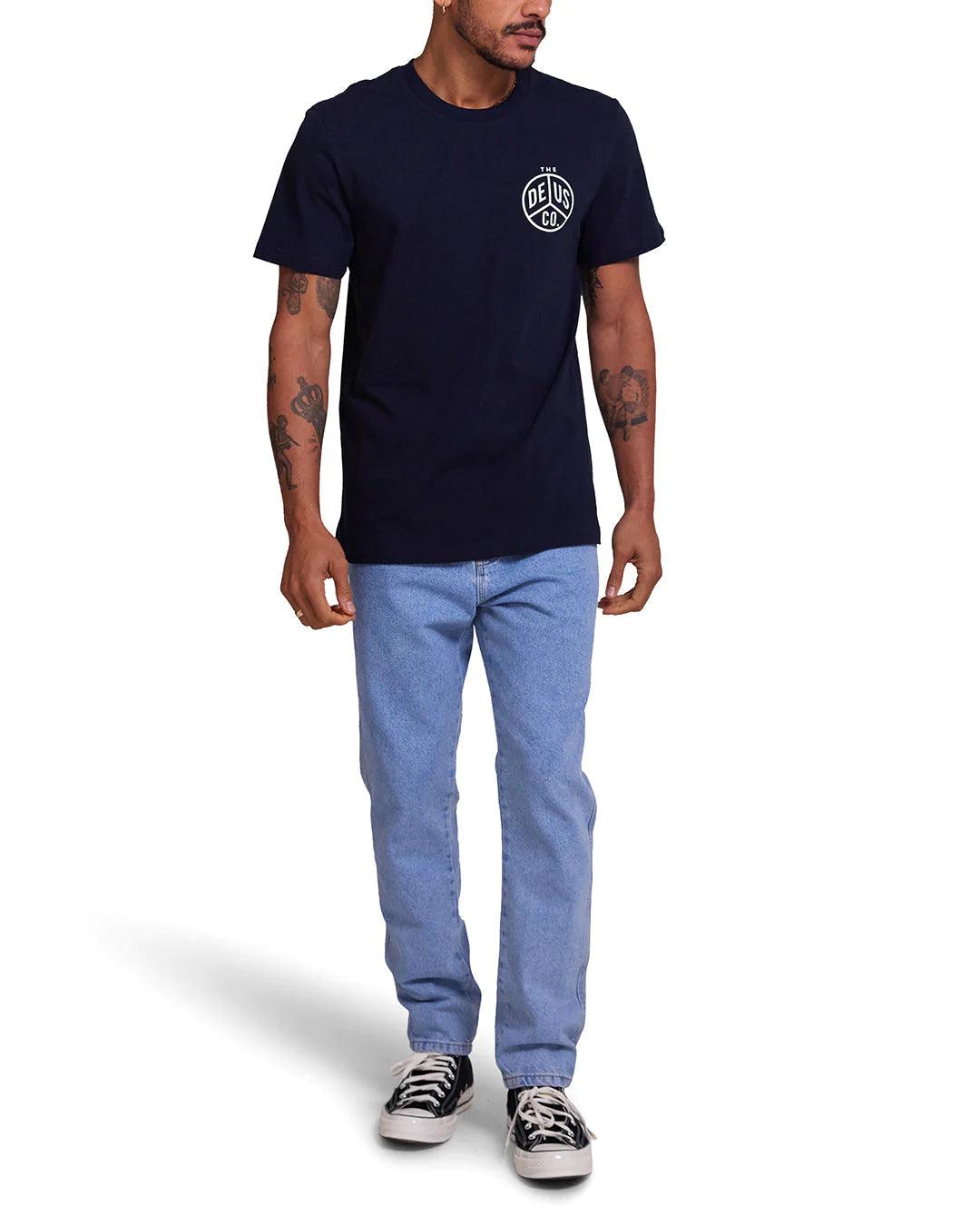 Camiseta Deus Ex Machina Classic Peaces Tee Navy - ECRU