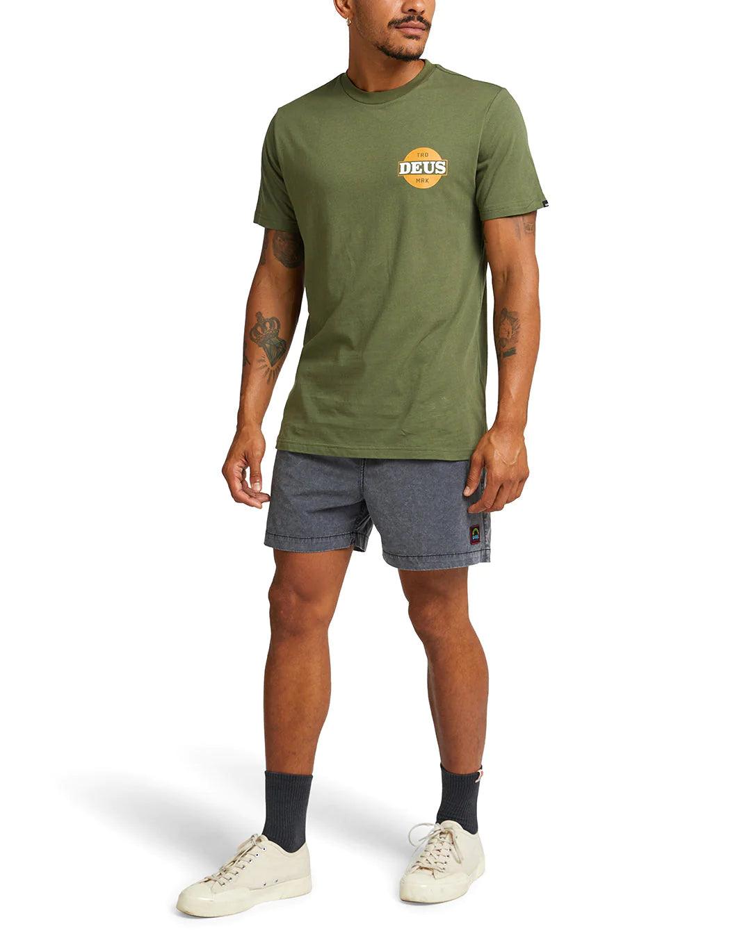 Camiseta Deus Ex Machina Hot Streak Tee Loden Green - ECRU