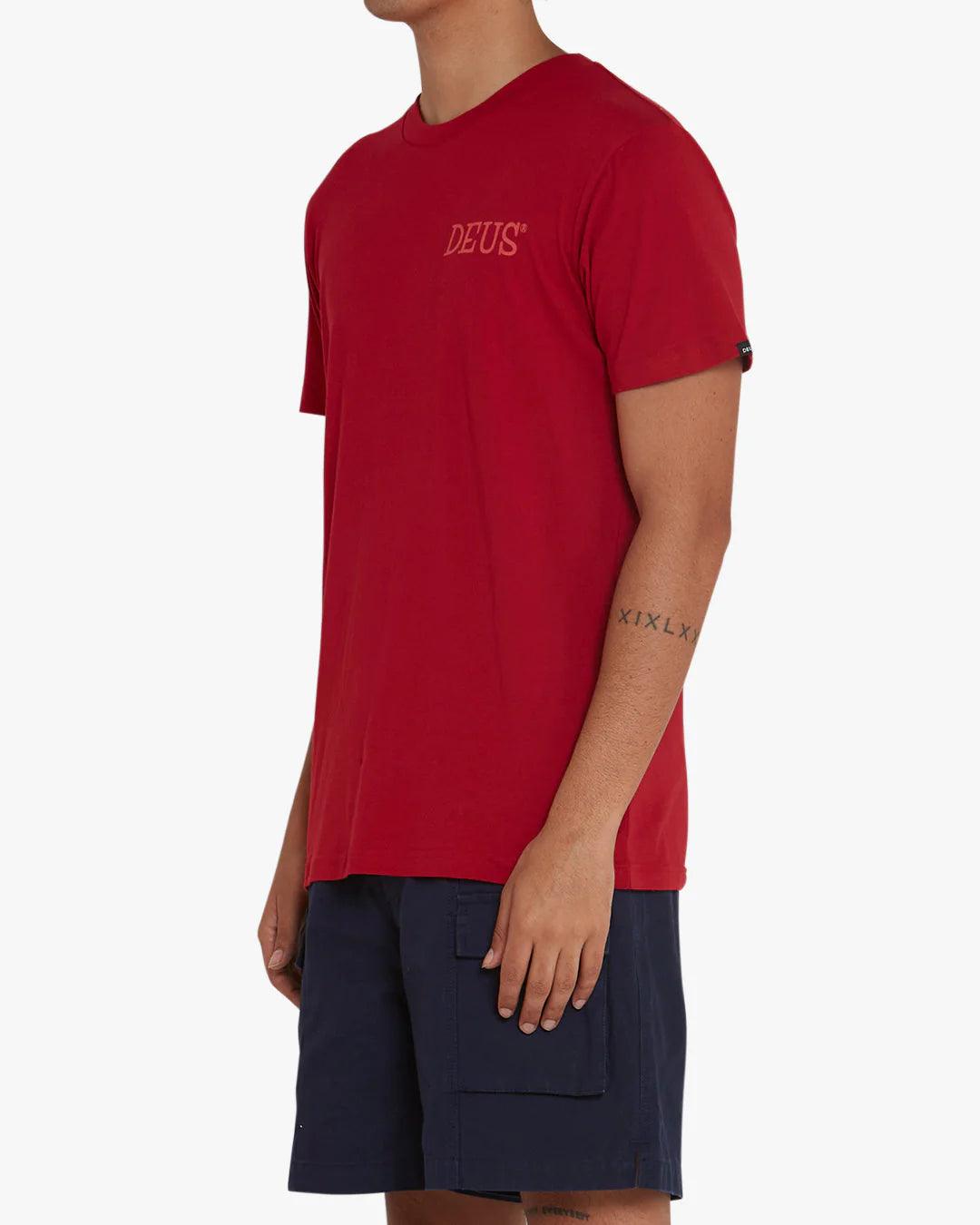 Camiseta Deus Ex Machina Portal Rocco Red - ECRU