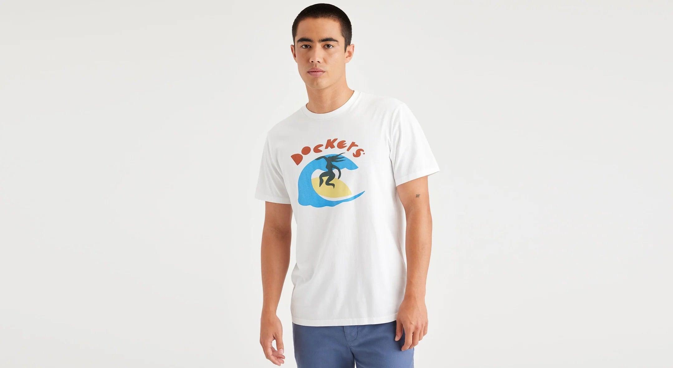 Camiseta Dockers Slim Fit Logo Surfer Lucent White - ECRU