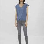 Camiseta Filli Básica de Mujer Vero Moda Cuello Pico China Blue - ECRU