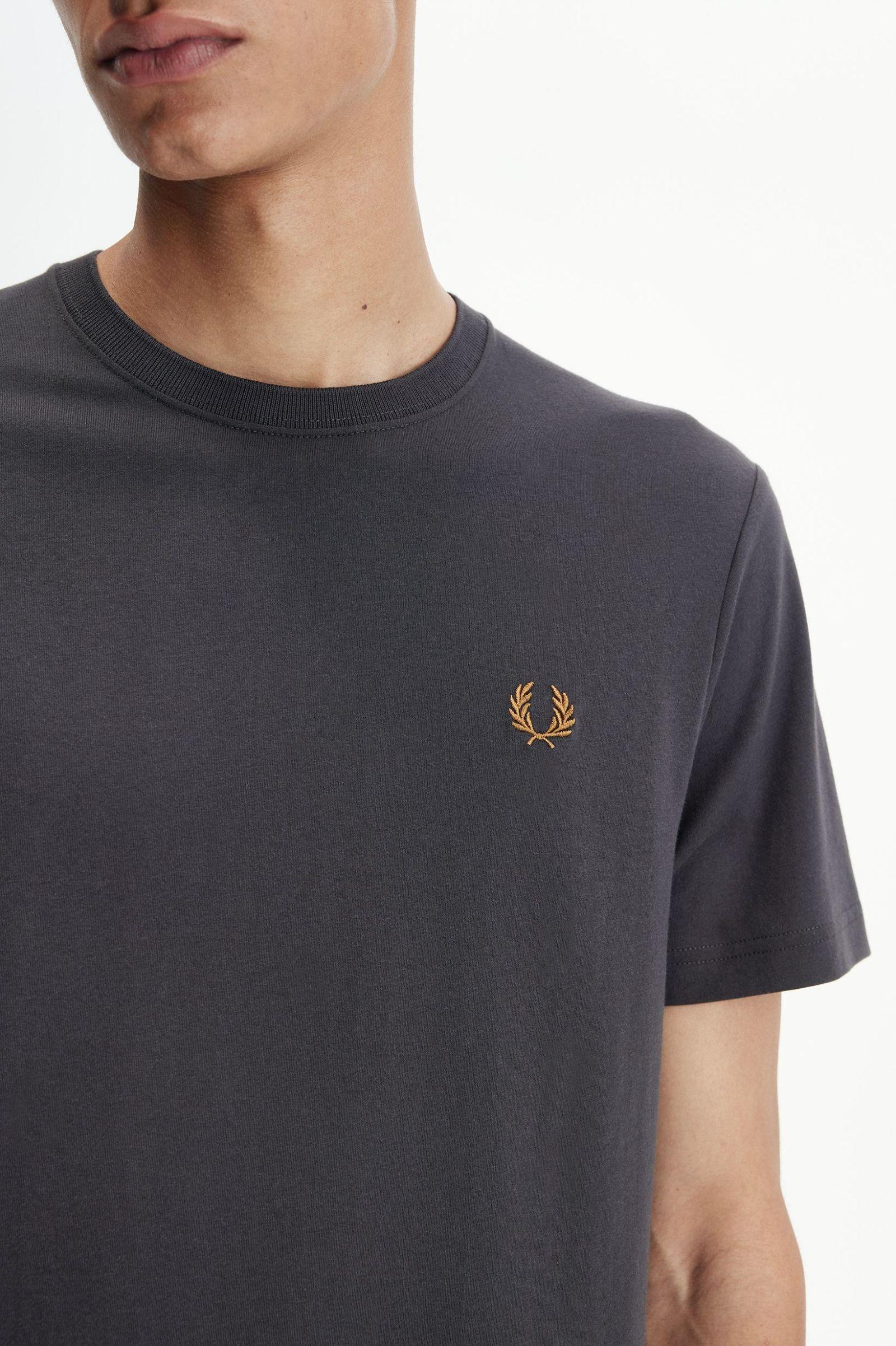 Camiseta Fred Perry M1600 Gris Ancla Caramelo Oscuro - ECRU