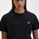 Camiseta Fred Perry M1600 Negra - ECRU