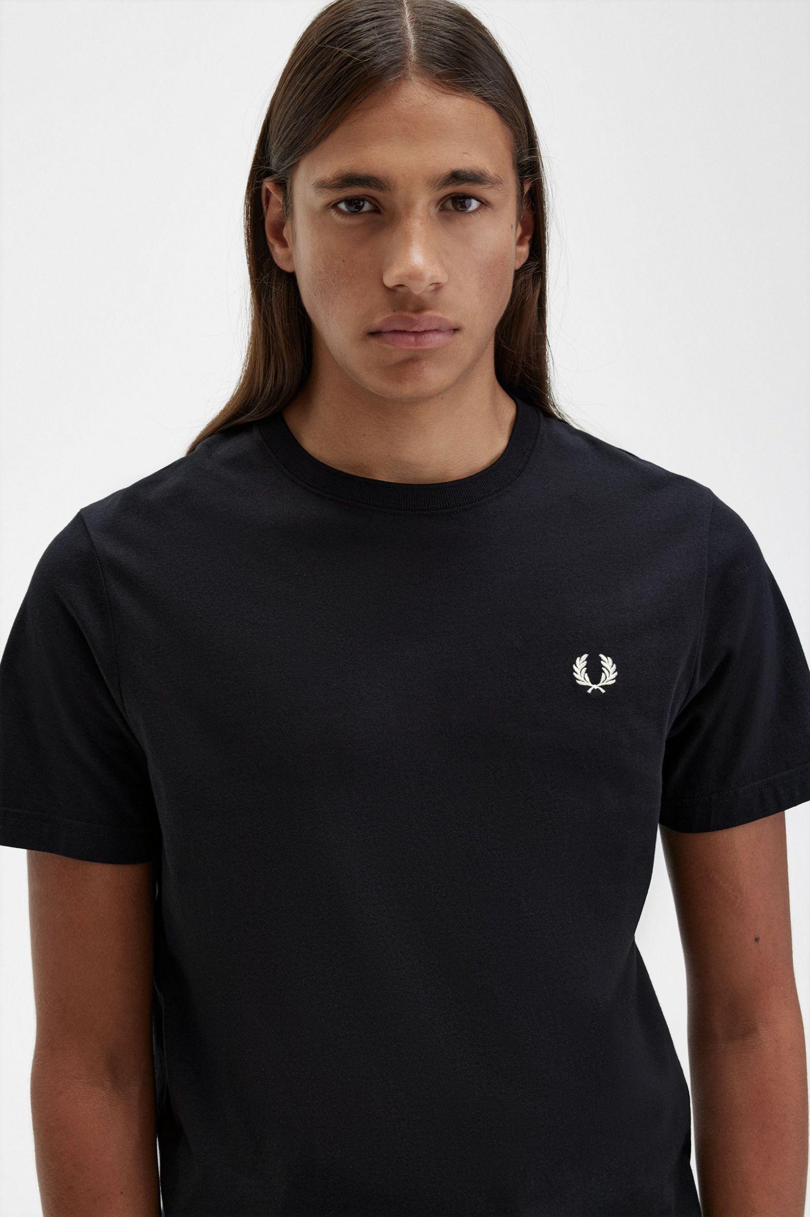 Camiseta Fred Perry M1600 Negra - ECRU