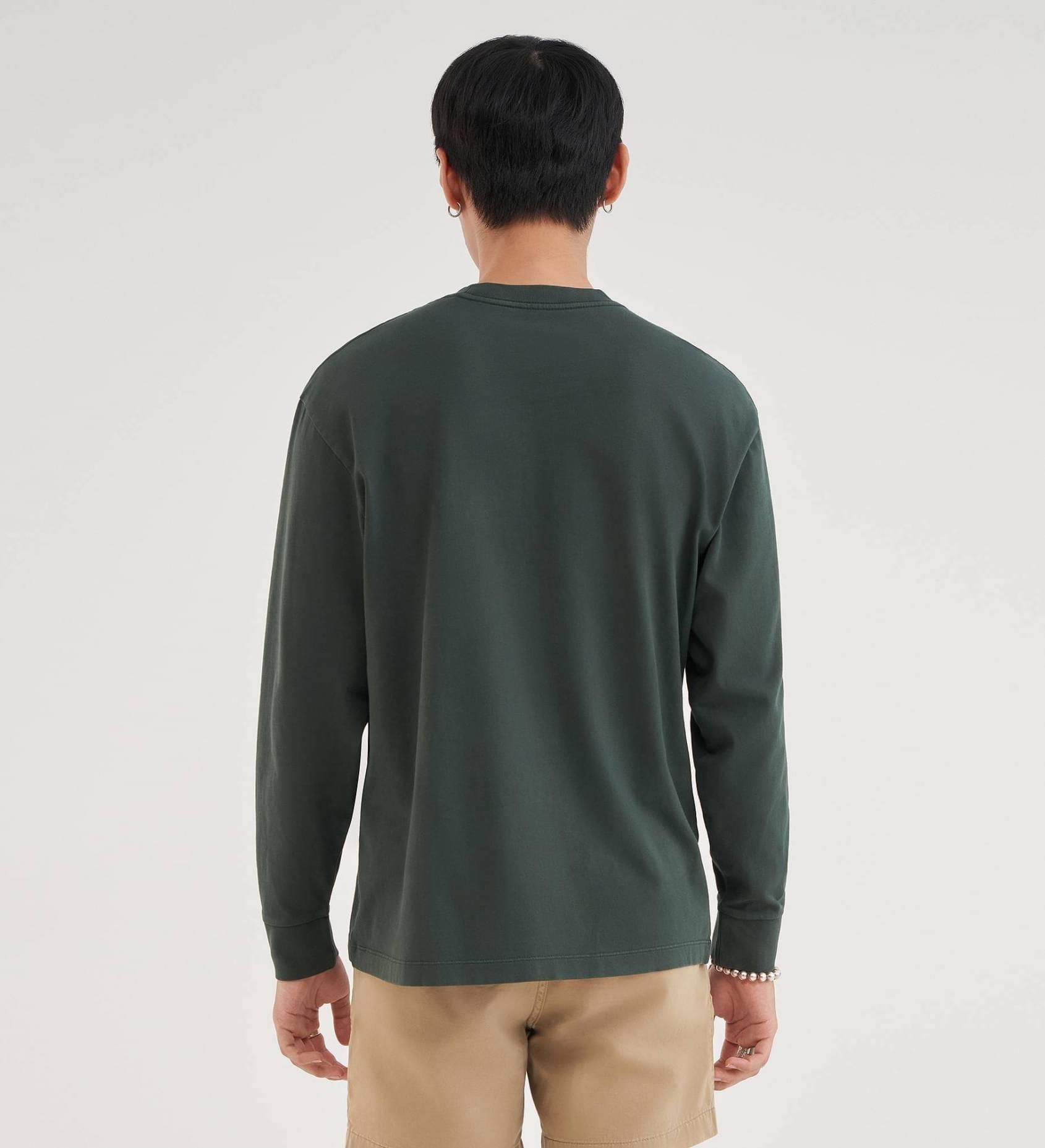 Camiseta Levi's® Garment Dye Darkest Spruce Green - ECRU