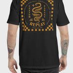 Camiseta Replay con Estampado Custom Garage y Serpiente - ECRU