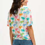 Camiseta Sugarhill Kinsley Relaxed Multi Rainbow Palms - ECRU