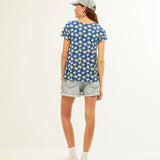 Camiseta Xantik Easy M/C Navy Daisy - ECRU