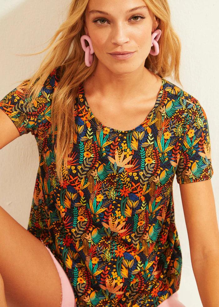 Camiseta Xantik Easy M/C Navy WildFlower - ECRU