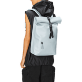 Mochila RAINS Rolltop Rucksack Wind - ECRU