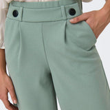 Pantalón JDY Geggo Chinois Green - ECRU