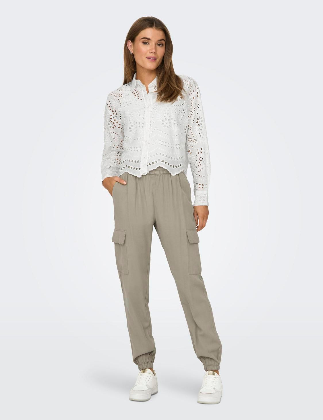 Pantalones ONLY Laris Cargo Pure Cashmere - ECRU