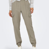 Pantalones ONLY Laris Cargo Pure Cashmere - ECRU