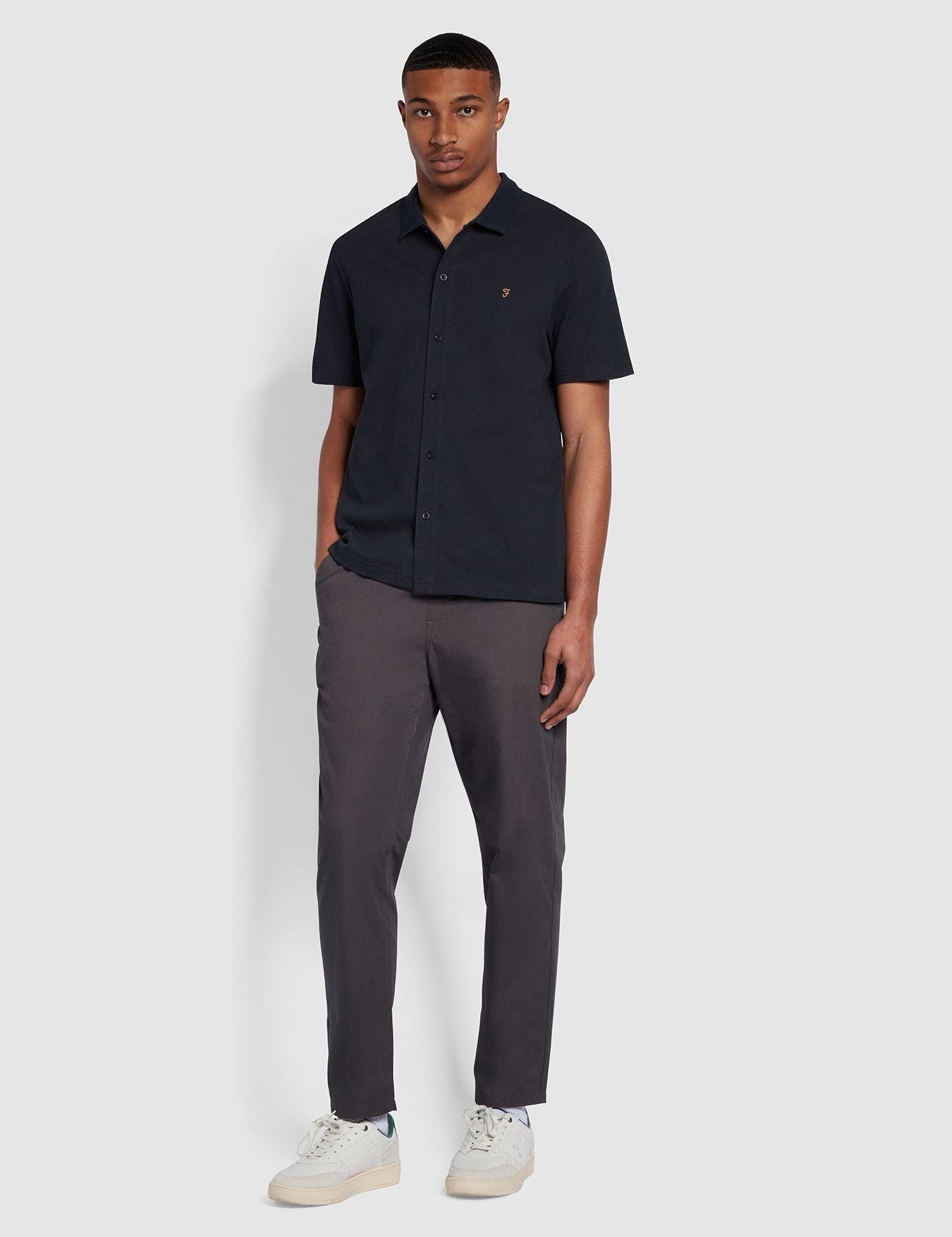 Polo Farah Lesser Regular Fit Bubble Stitch en True Navy - ECRU