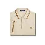 Polo Fred Perry M3600 Avena Caramelo Oscuro - ECRU