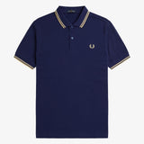 Polo Fred Perry M3600 Azul Marino Francés Helado - ECRU