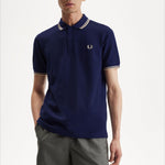 Polo Fred Perry M3600 Azul Marino Francés Helado - ECRU