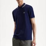 Polo Fred Perry M3600 Azul Marino Francés Helado - ECRU