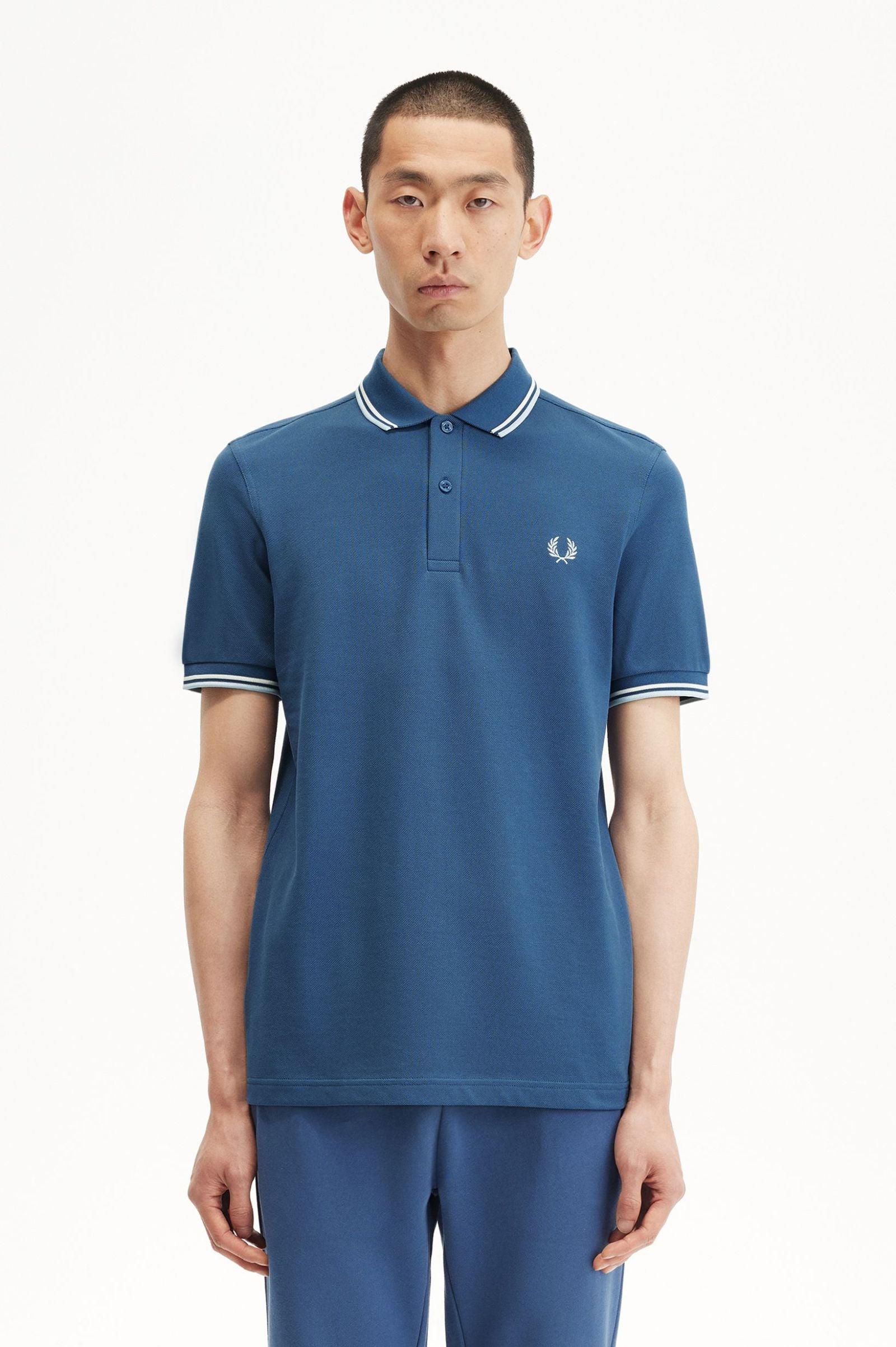 Polo Fred Perry M3600 Azul Medianoche Crudo Hielo Claro - ECRU