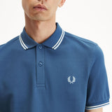 Polo Fred Perry M3600 Azul Medianoche Crudo Hielo Claro - ECRU