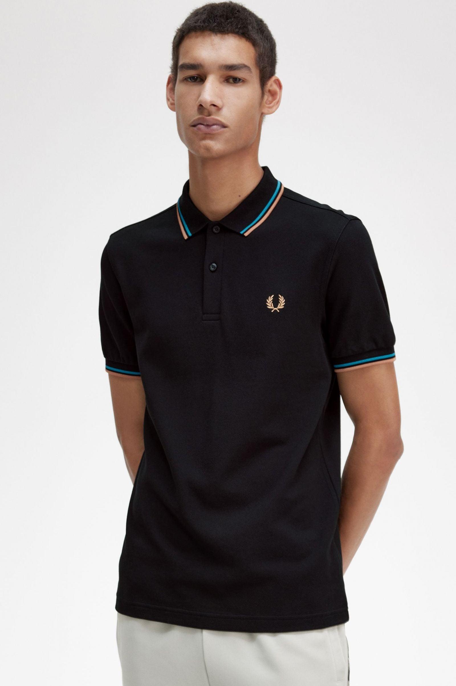 Polo Fred Perry M3600 Negro Azul cibernético Óxido claro - ECRU