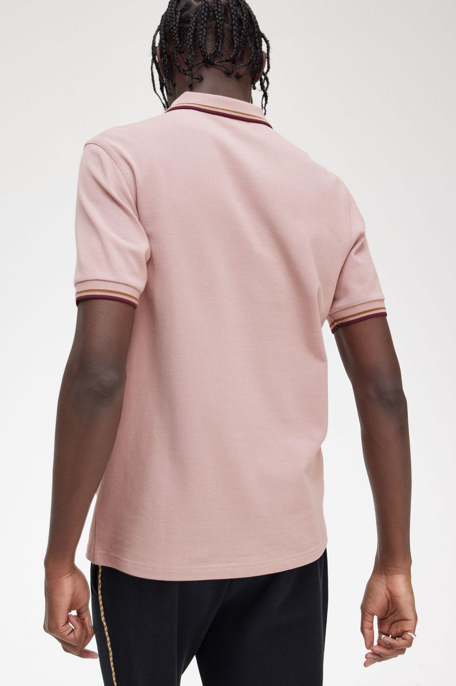 Polo Fred Perry M3600 Rosa empolvado Piedra sombreado Rojo oscuro - ECRU