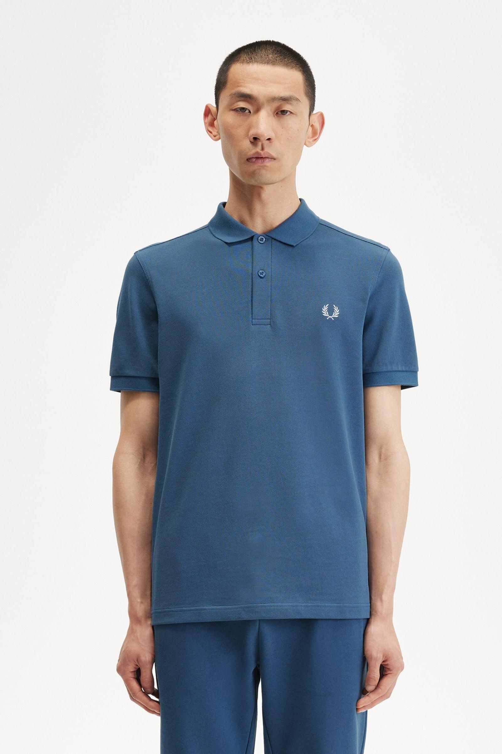 Polo Fred Perry M6000 Azul Medianoche Hielo Claro - ECRU