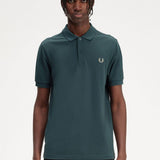 Polo Fred Perry M6000 Azul Petróleo Ostra Claro - ECRU