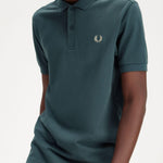 Polo Fred Perry M6000 Azul Petróleo Ostra Claro - ECRU