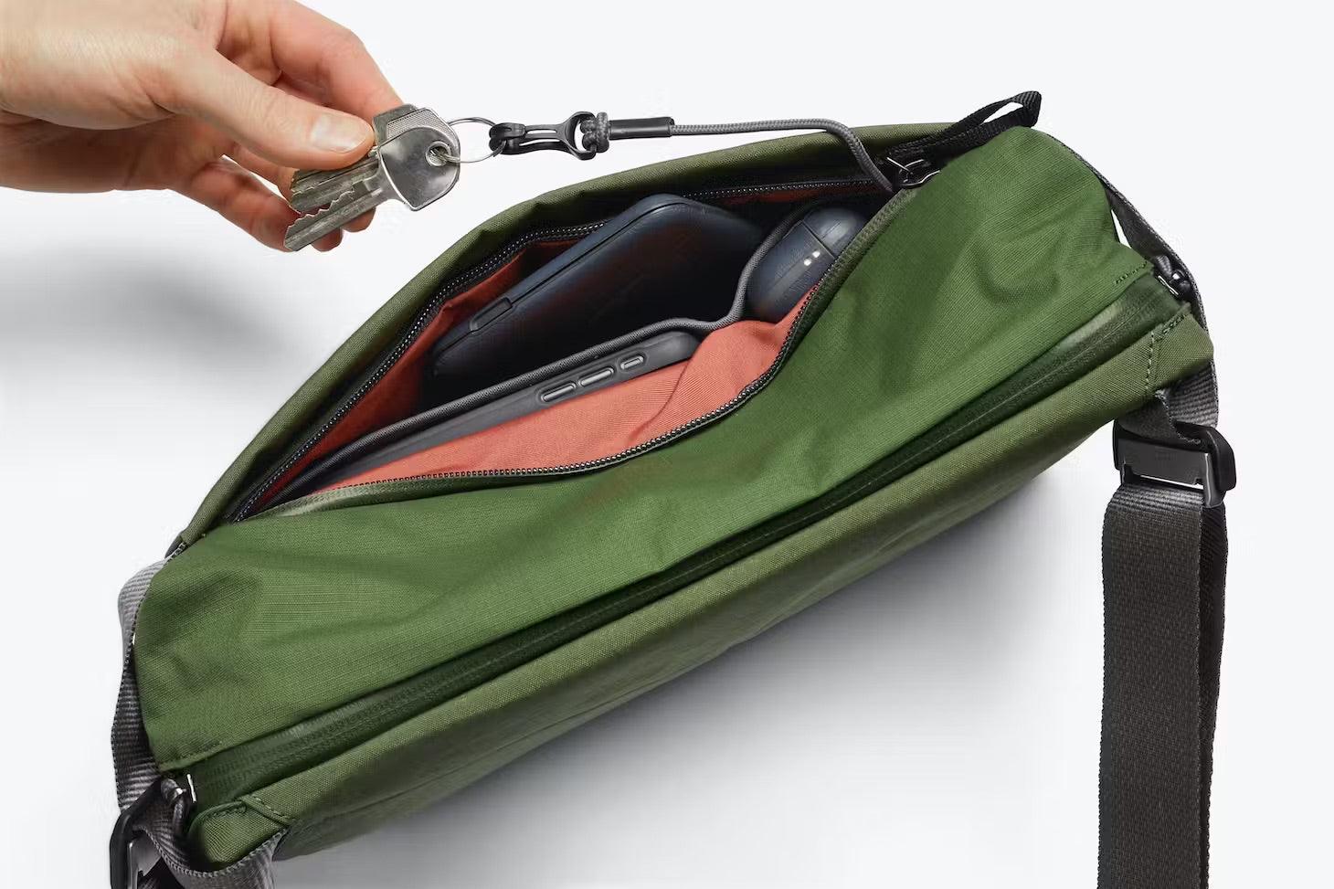 Riñonera Bellroy Venture Sling 9L Ranger Green - ECRU