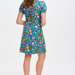 Vestido Sugarhill Annette de Punto con Cuello Pico Teal Folk Floral - ECRU