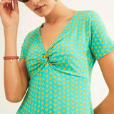 Vestido Xantik Nudo M/C Green Mustard Petals - ECRU