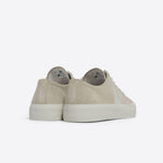 Zapatillas Veja Wata II Low Suede Almond Pierre - ECRU