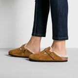 Zuecos Birkenstock Boston Sherling Lana de Borrego Ante Mink - ECRU