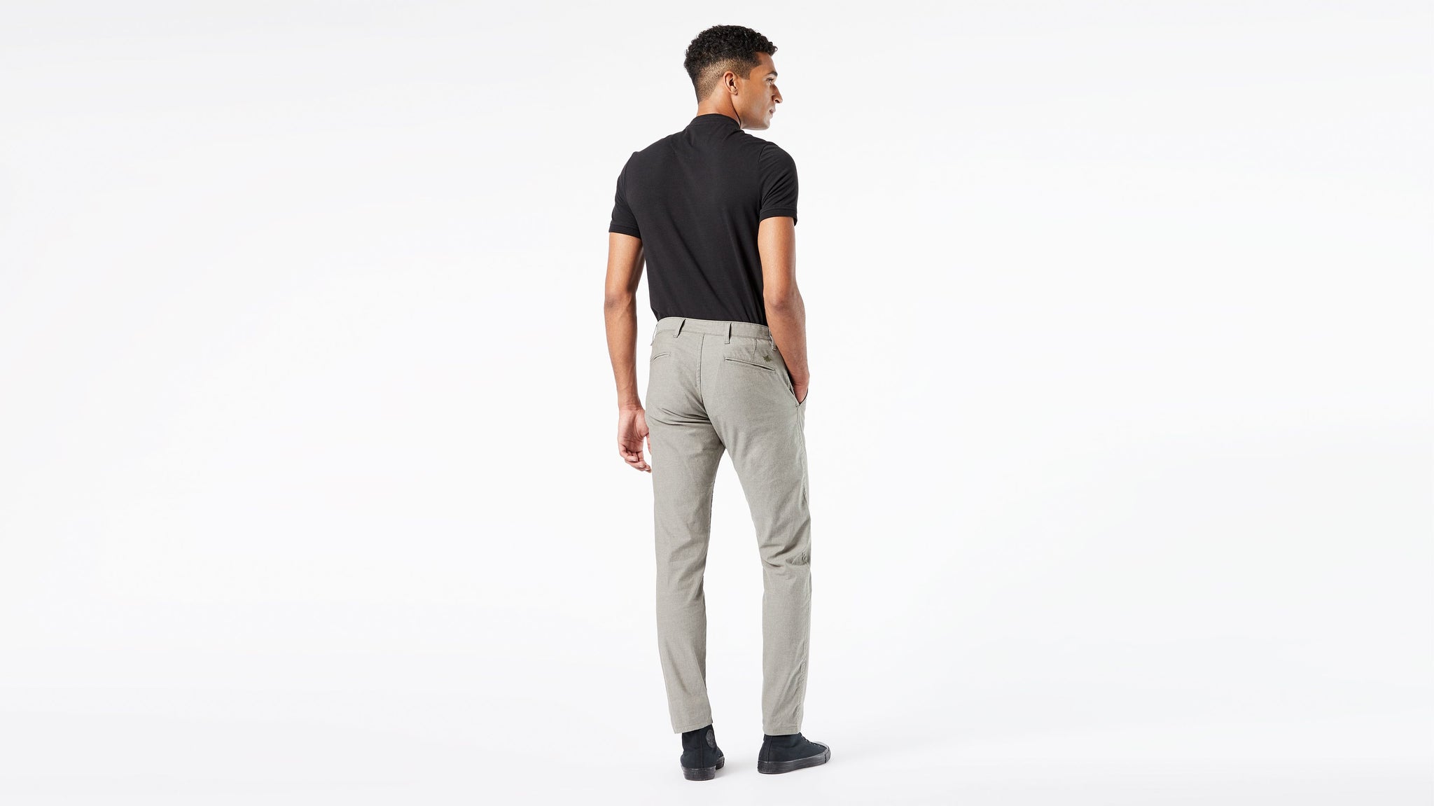 Alpha Chino Tapered Fit Lightweight - ECRU