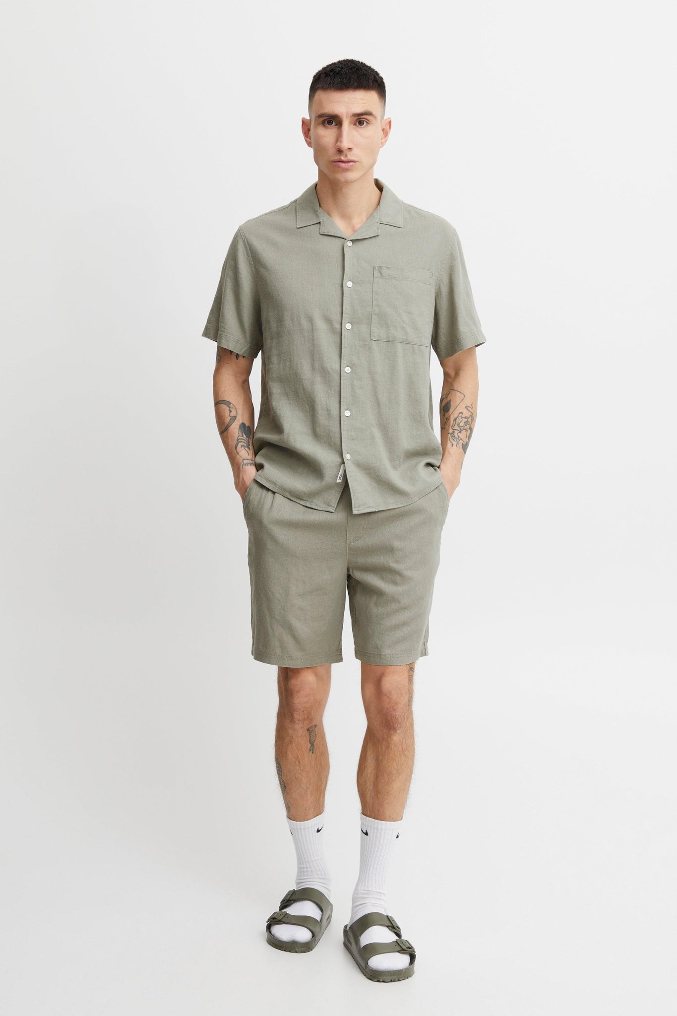 Bermudas !Solid Aurelius Vetiver - ECRU