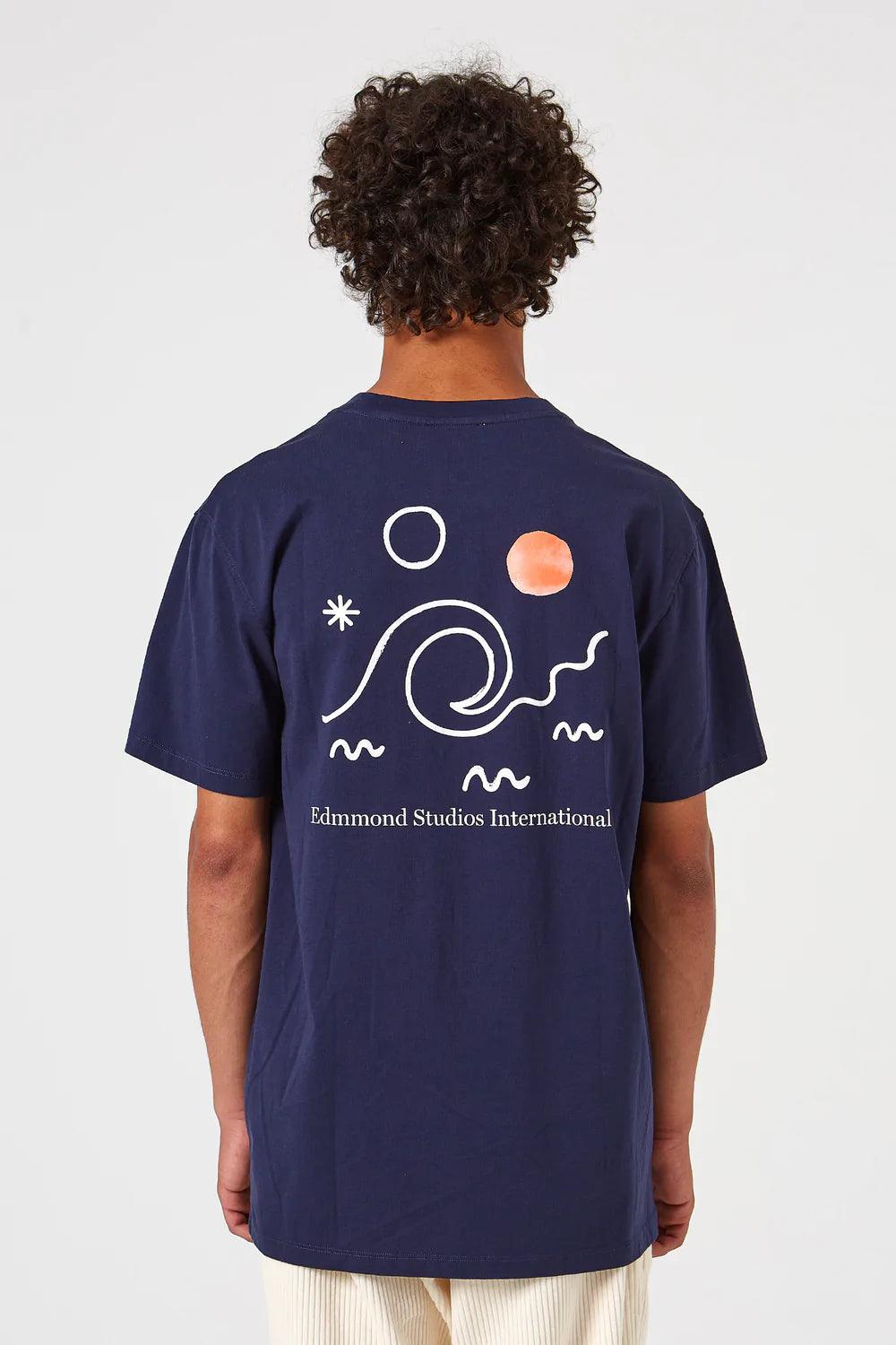 Camiseta Doodle Plain Navy - ECRU