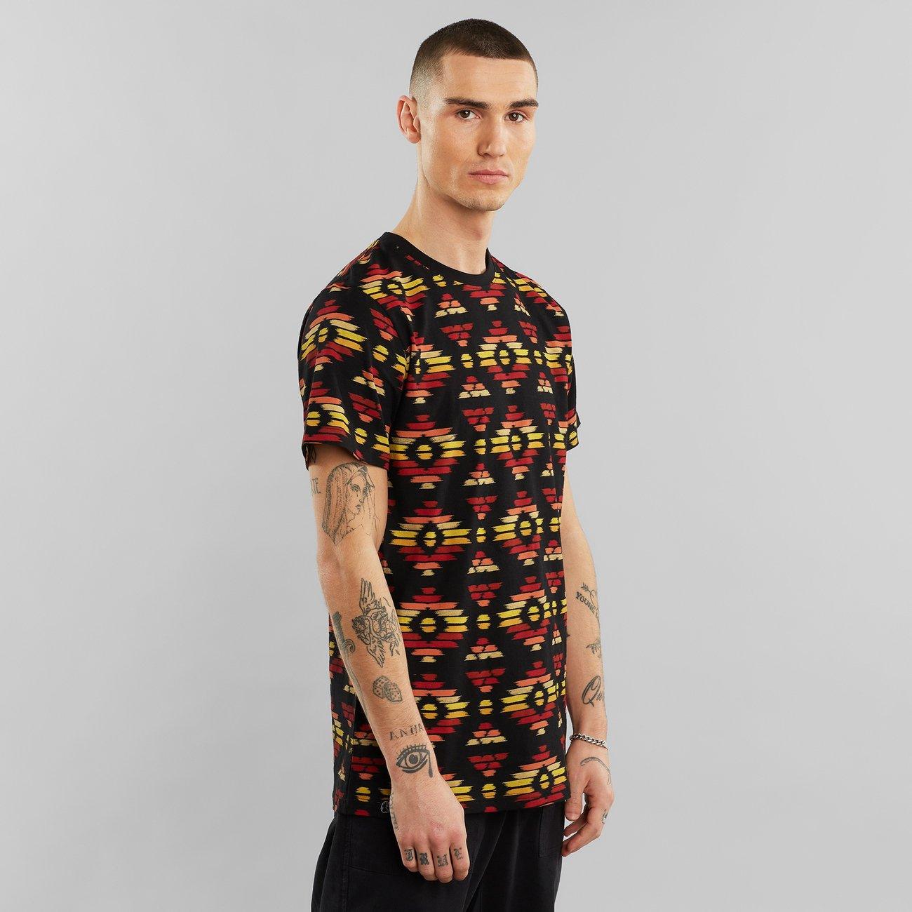 Camiseta Stockholm Ikat Black - ECRU